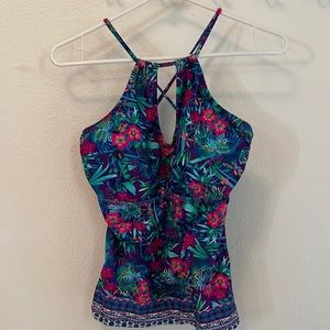 NWOT, Tankini swim top, multi color, super cute, with foam cups